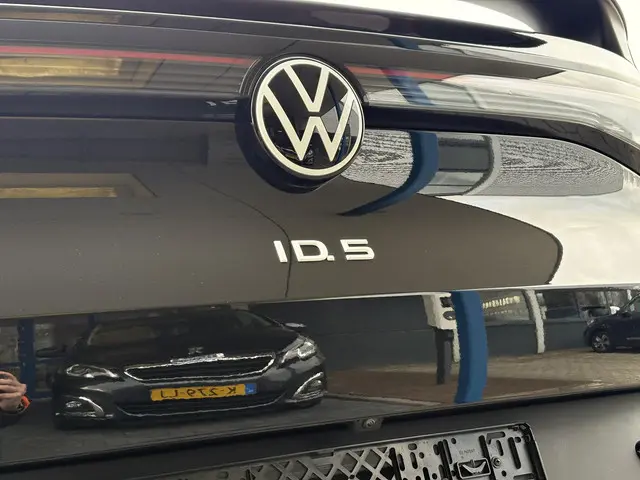 Volkswagen ID.5 Pro Business 77 kWh 2024 Elektrisch 10