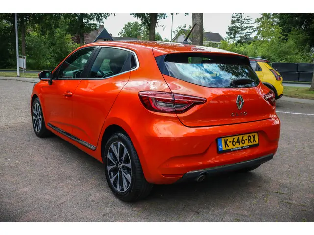 Renault Clio TCe 90 Intens 2021 Benzine 19