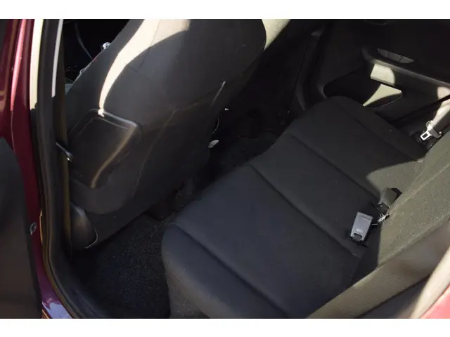 Peugeot 108 1.0 e-VTi Première 2014 Benzine 26