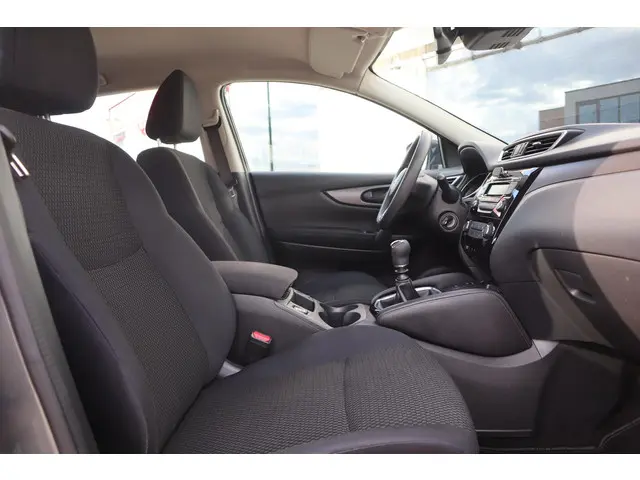 Nissan QASHQAI 1.2 VISIA SAFETY-PACK 2017 Benzine 29