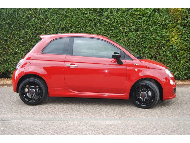 Fiat 500 0.9 TwinAir Lounge 2015 Benzine 12