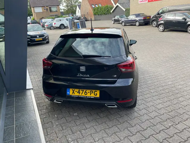 SEAT Ibiza 1.0 EcoTSI FR Business Connect 2023 Benzine 4
