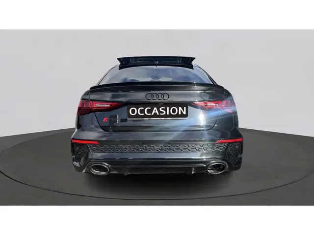 Audi RS3 Limousine 2.5 TFSI 400pk Quattro 2023 Benzine 8