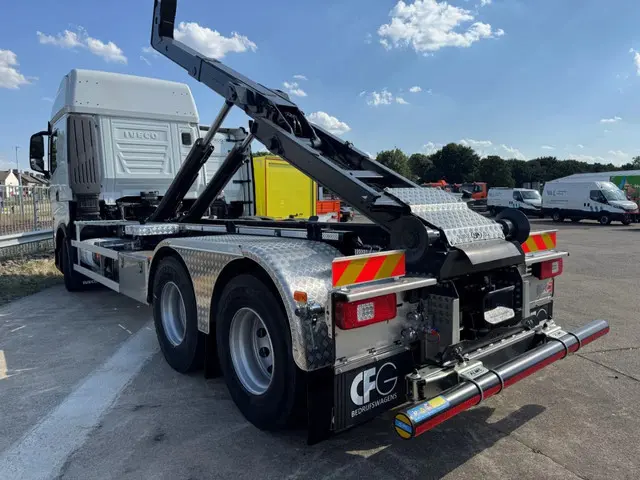 Iveco X-Way 570 6x2 haakarmsysteem 30 ton 2025 Diesel 4