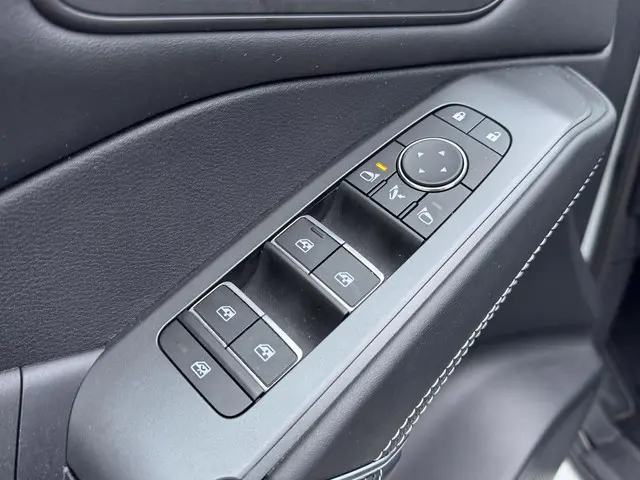 Nissan QASHQAI 1.3 MHEV Xtronic N-Connecta 2025 Benzine 19