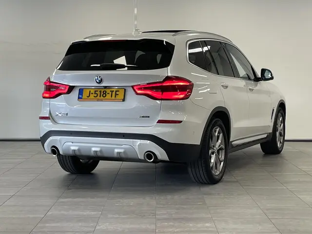 BMW X3 xDrive20i High Executive 2019 Benzine