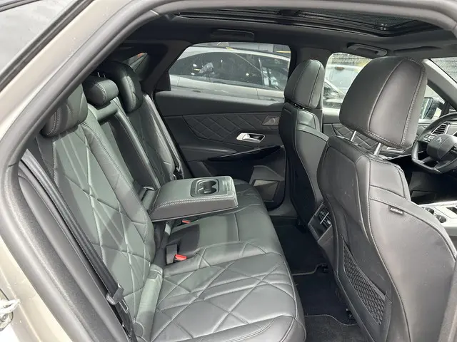 DS DS 7 E-Tense 225 Opéra 2023 Hybride Benzine 24