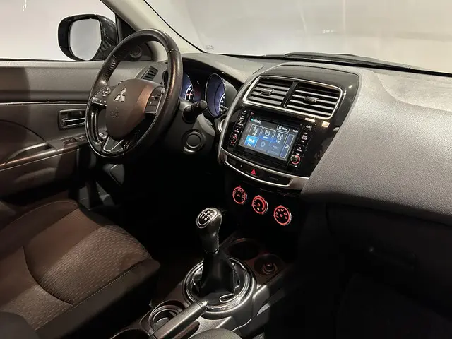 Mitsubishi ASX 1.6 Cleartec Intense 2017 Benzine 26