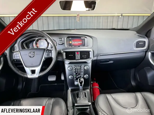 Volvo V40 2.0 T4 R-Design 2017 Benzine 12