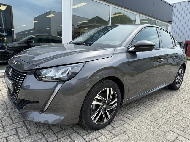 Peugeot 208 1.2 PureTech 100 Allure 2024 Benzine 3
