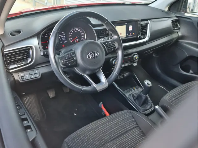 Kia Stonic 1.0 T-GDi DynamicPlusLine 2020 Benzine 17
