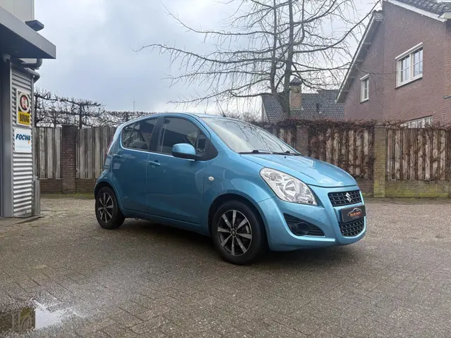 Suzuki Splash 1.0 VVT Comfort 2013 Benzine 3