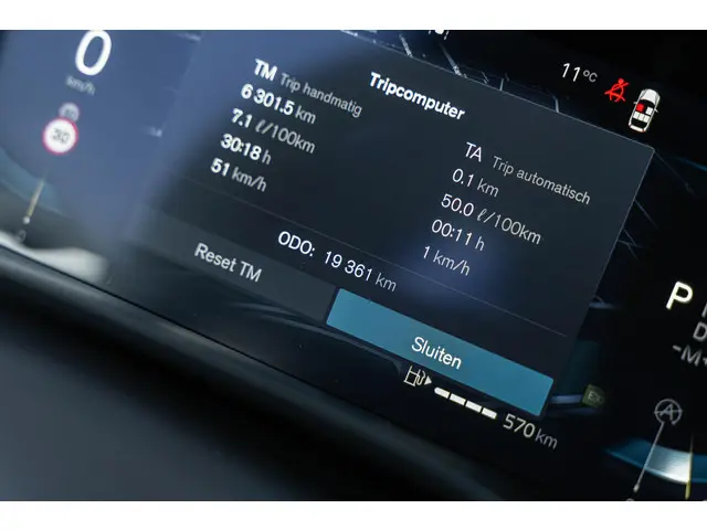 Volvo XC40 2.0 B4 Plus Dark 2025 Benzine 27