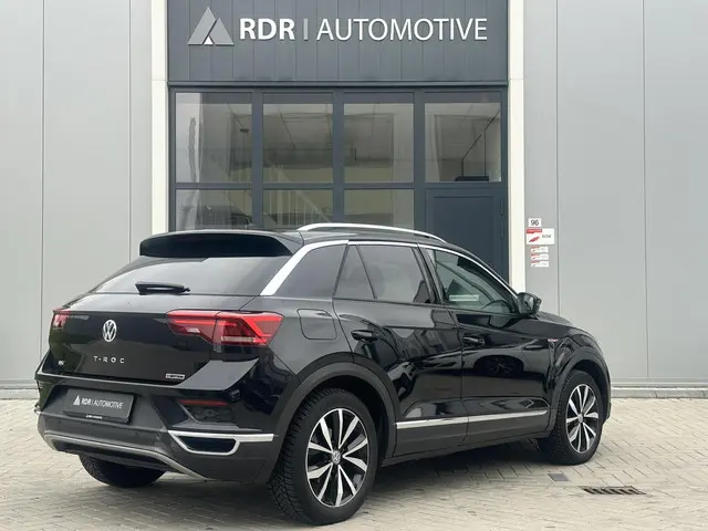 Volkswagen T-Roc 3