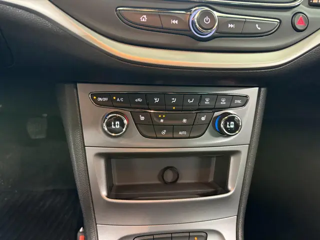 Opel Astra 1.2 Business Executive 2020 Benzine 18