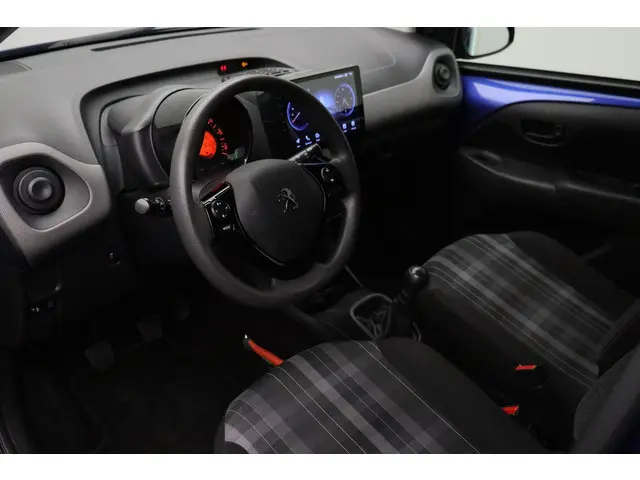 Peugeot 108 1.0 e-VTi Active 2019 Benzine 6