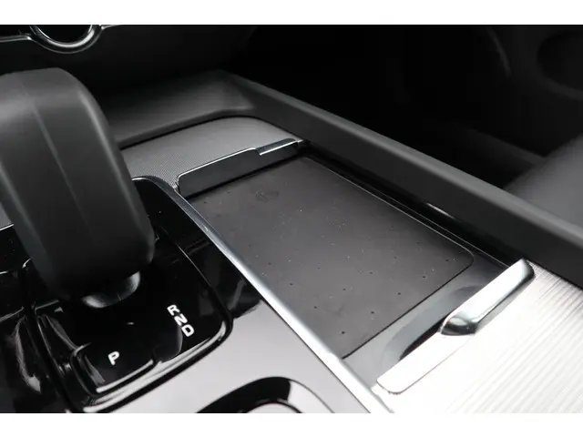 Volvo V60 Cross Country 2.0 B5 AWD Plus 2023 Benzine 30