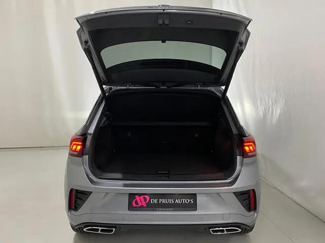 Volkswagen T-Roc 1.5 TSI R-Line 2025 Benzine 30