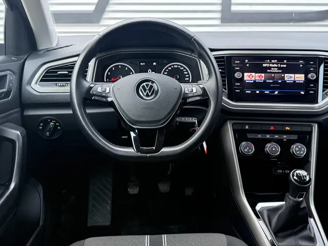 Volkswagen T-Roc 1.5 TSI Style 2021 Benzine 2