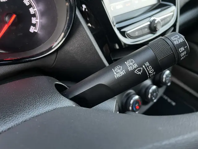 Opel KARL 1.0 Rocks Online Edition 2018 Benzine 13
