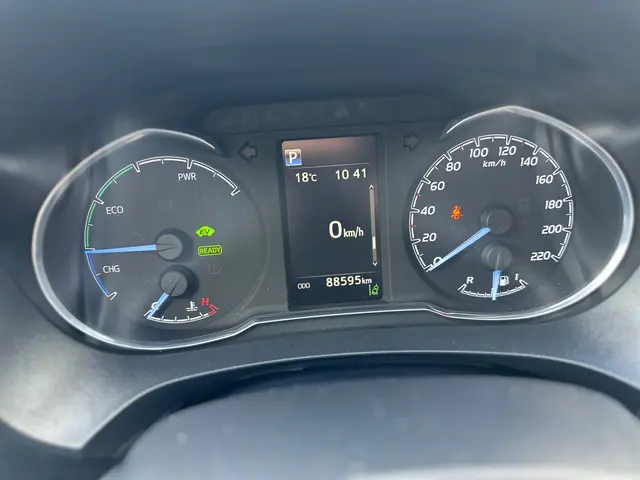 Toyota Yaris 1.5 Hybrid Bi-Tone 2018 Hybride Benzine 7