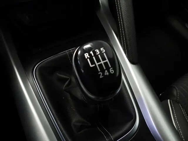 Renault Kadjar 1.2 TCe Bose 2018 Benzine 23