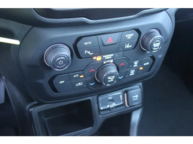 Jeep Renegade 1.0T Longitude, LPG-G3 2020 LPG/Gas 12