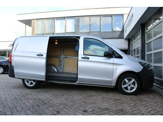 Mercedes-Benz Vito 116 CDI Lang 2021 Diesel 6