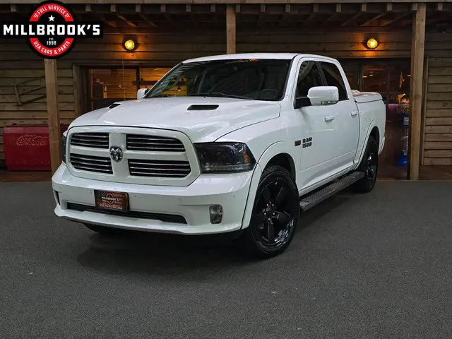 Dodge Ram 1500 5.7 V8 4x4 Sport, 2016 LPG/Gas 2