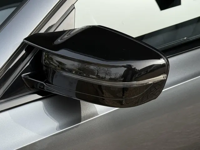 BMW 3 Serie 320i 2021 Benzine 14