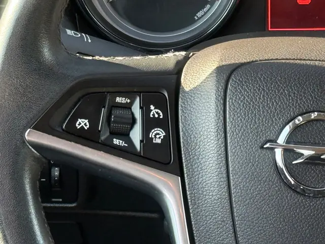 Opel Astra Sports Tourer 1.4 Turbo Cosmo 2014 Benzine 20