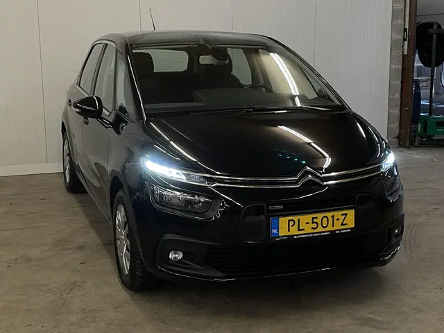 Citroën C4 Picasso 1.2 PureTech Selection 2017 Benzine 26