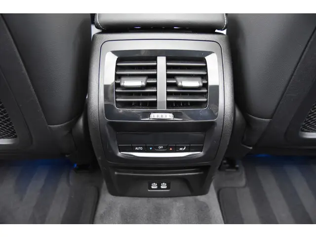 BMW iX3 High Executive 80 kWh 2021 Elektrisch 34