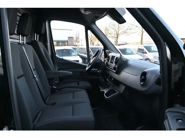 Mercedes-Benz Sprinter 214 CDI L1H1 FWD 2020 Diesel 8