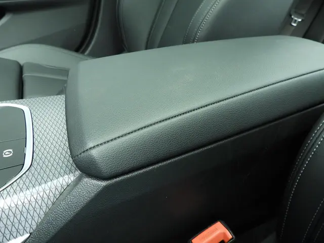 BMW 3 Serie Sedan 320e 2024 Hybride Benzine 25