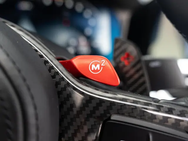 BMW M4 Cabrio xDrive Competition 2022 Benzine 43