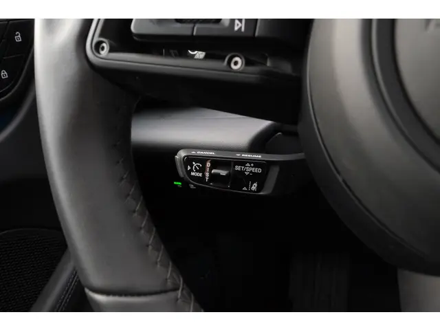 Porsche Macan Turbo 100 kWh 2024 Elektrisch 14