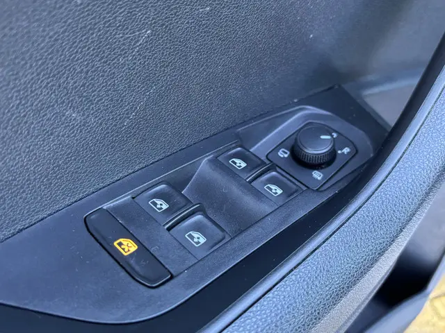 Škoda Karoq 1.5 TSI ACT Sportline Business 2020 Benzine 17