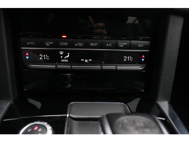 Mercedes-Benz E-Klasse Estate AMG 63 4MATIC 2014 Benzine 41