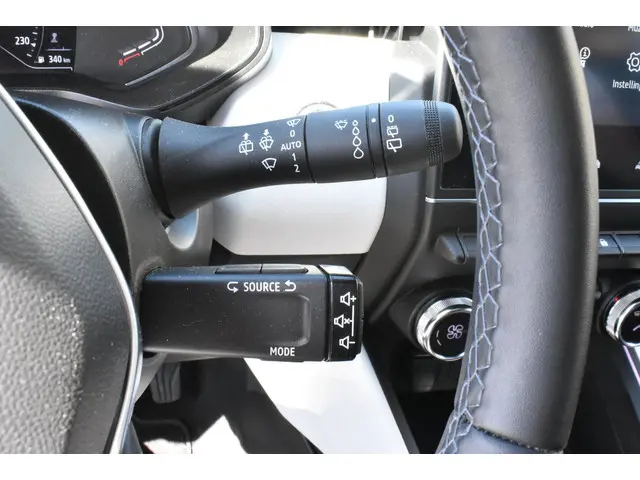 Renault Clio 1.0 TCe 90 Techno 2023 Benzine 26