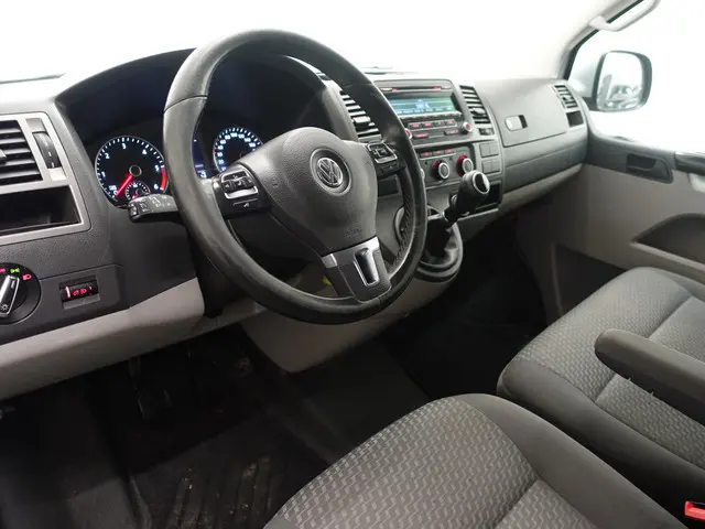 Volkswagen Transporter 2