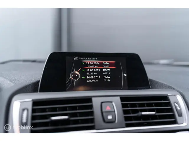 BMW 1 Serie 116i 2016 Benzine 19