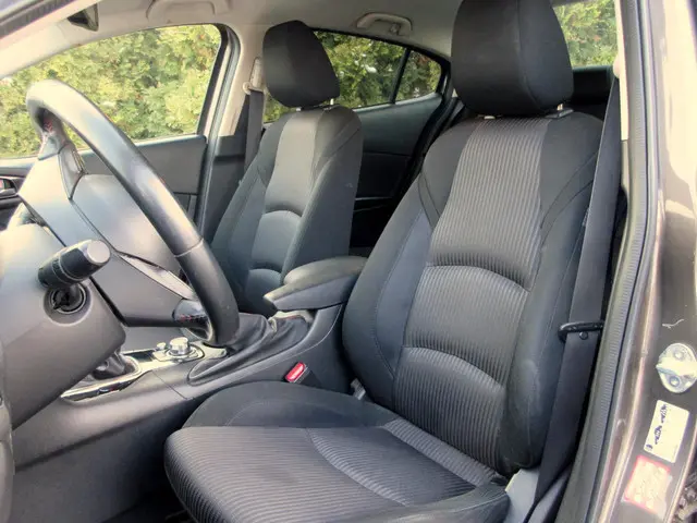 Mazda 3 2.0 TS*Navi*Cruise*Trekhaak* 2015 Benzine 2