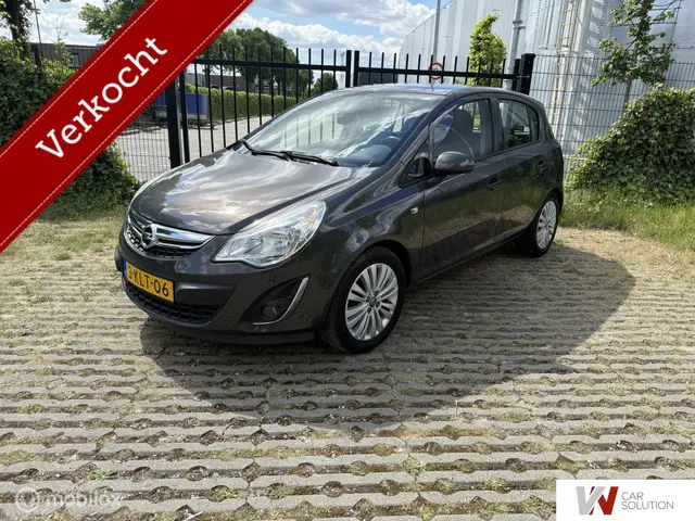 Opel Corsa 1.4-16V Anniversary Edition 2013 Benzine