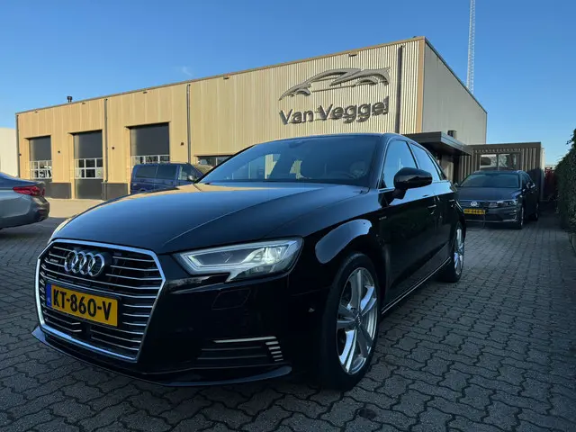 Audi A3 Sportback 1.4 e-tron s line 2016 Hybride Benzine 7