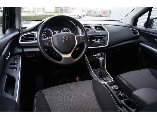 Suzuki S-Cross SX4 1.6 Exclusive AllGrip 2014 Benzine 10