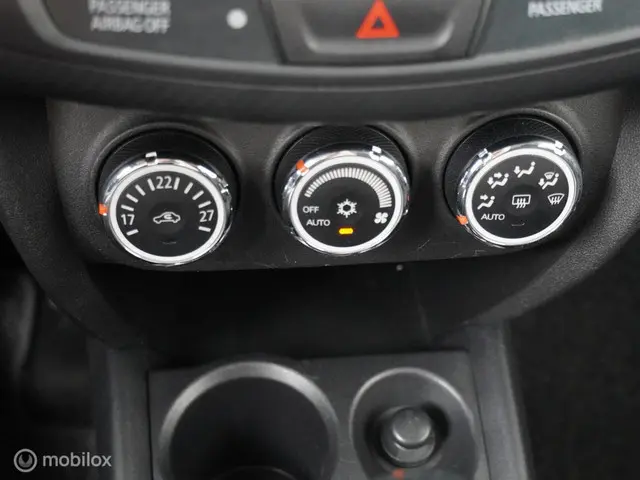 Mitsubishi ASX 1.6 Cleartec Bright 2015 Benzine 15