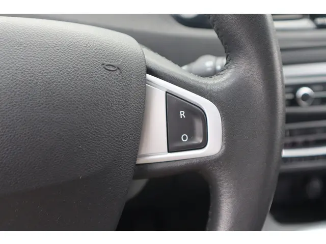 Renault Scénic 1.5 dCi Collection 2013 Diesel 17