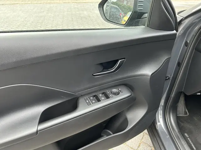 Hyundai Kona 1.6 GDI HEV Comfort 2024 Hybride Benzine 13