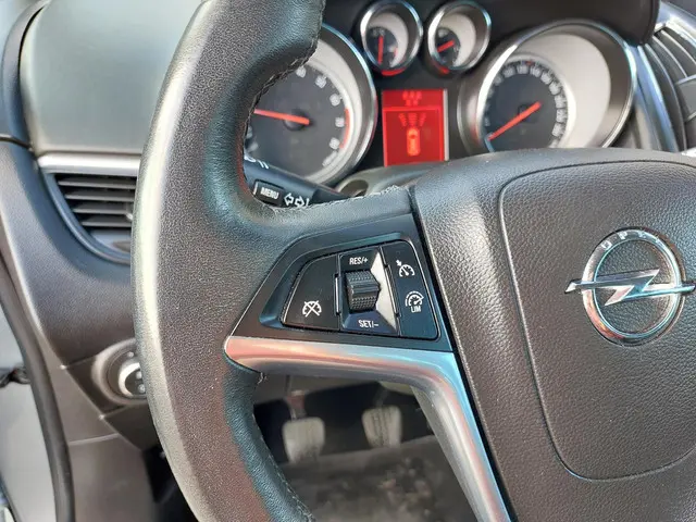 Opel Zafira Tourer 1.4 Design Edition 7p. 2014 Benzine 18